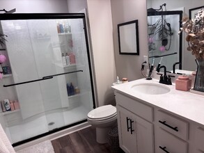 8351 Child's Cove in North Charleston, SC - Foto de edificio - Building Photo