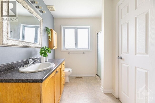 214 Montmorency Way in Ottawa, ON - Building Photo - Building Photo