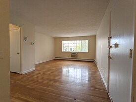 75 Gardner St, Unit 37 in Boston, MA - Building Photo