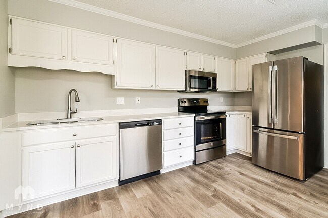 4634 S Germantown Rd in Memphis, TN - Foto de edificio - Building Photo