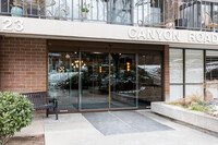 Canyon Road Towers Condominiums in Salt Lake City, UT - Foto de edificio - Building Photo