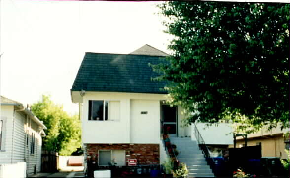 2156 Pacific Ave in Alameda, CA - Building Photo - Building Photo