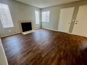 4161 Terrestrial Dr in Las Vegas, NV - Building Photo - Building Photo