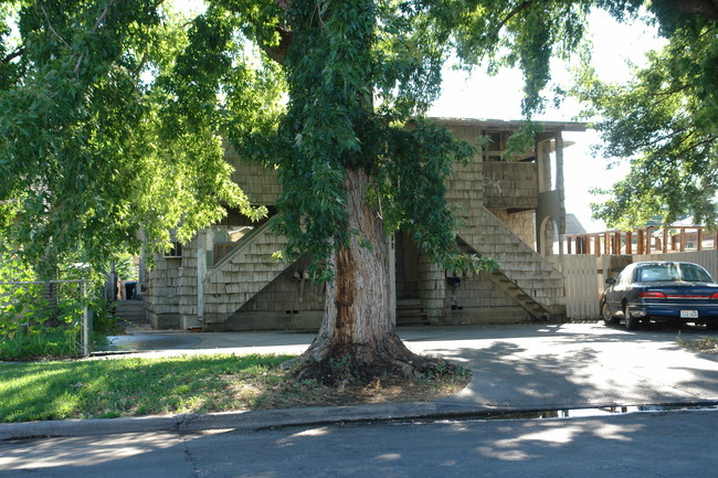 311 N 7th St in Yakima, WA - Building Photo - Building Photo