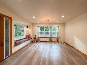 241896 US-101 in Port Angeles, WA - Building Photo - Building Photo