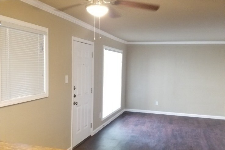 7065 Bellfort LLC in Houston, TX - Building Photo