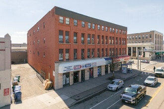 Mitchell Square Apartments in Buffalo, NY - Building Photo - Building Photo