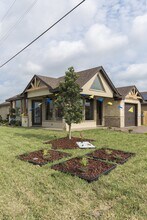 10903 N 29th Ln in McAllen, TX - Building Photo - Building Photo