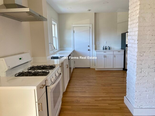 10 Eliot St, Unit 2
