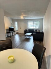 4303 Inlet Cir in Greenacres, FL - Building Photo - Building Photo