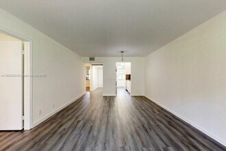 1251 SW 125th Ave in Pembroke Pines, FL - Building Photo - Building Photo