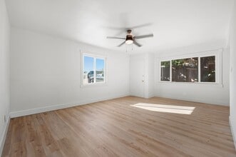 7881-7891 7893 in Huntington Beach, CA - Building Photo - Building Photo