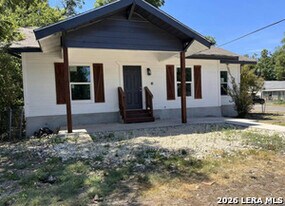 146 Isabel St in San Antonio, TX - Building Photo