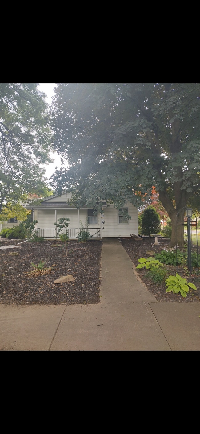 1750 Shiffler Ave, Unit 1750 B
