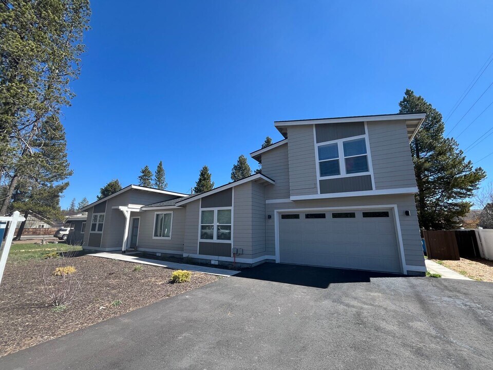 51302 Preble Way in La Pine, OR - Building Photo