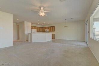 2576 Chasma Dr in Henderson, NV - Building Photo - Building Photo