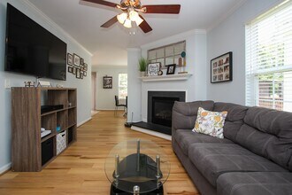 109 Burgundy Rd in Williamsburg, VA - Building Photo - Building Photo
