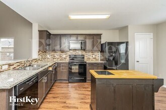 223 Thoroughbred St in Waxahachie, TX - Building Photo - Building Photo