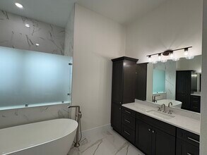 547 Sanctuary Golf Pl in Apopka, FL - Building Photo - Building Photo