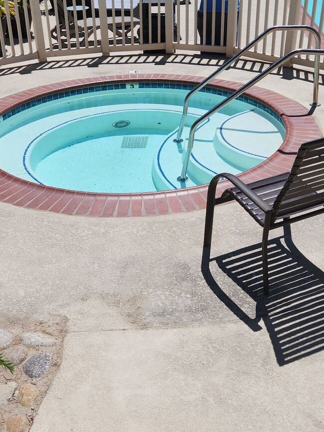 10425 Caminito Cuervo in San Diego, CA - Building Photo - Building Photo