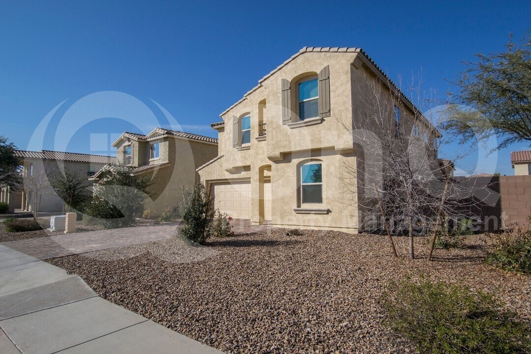 1120 E Blue Spruce Ln in Gilbert, AZ - Building Photo