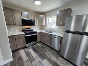 922 N Glenn Ave in Springfield, MO - Building Photo - Building Photo