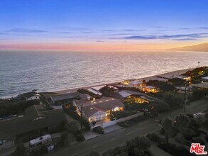 7335 Birdview Ave in Malibu, CA - Building Photo - Building Photo