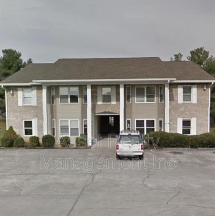 527 Evelyn Ave in Maryville, TN - Building Photo