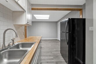 1901 W Broad St in Bethlehem, PA - Building Photo - Building Photo