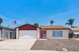 10359 Londonderry Ave in San Diego, CA - Building Photo - Building Photo