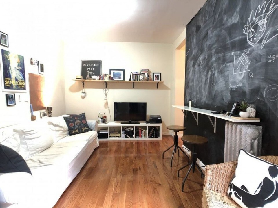 498 W 159th St-Unit -1-E in New York, NY - Building Photo