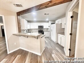 1014 Camellia Ln in New Braunfels, TX - Building Photo - Building Photo