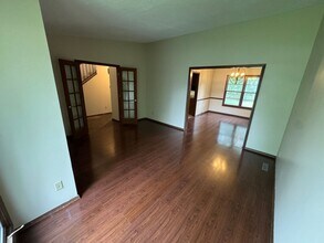 3428 S Kings Ave in Springfield, MO - Building Photo - Building Photo