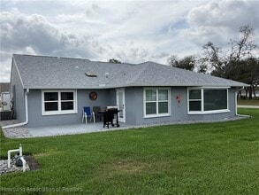 360 Grove Cir in Avon Park, FL - Building Photo - Building Photo