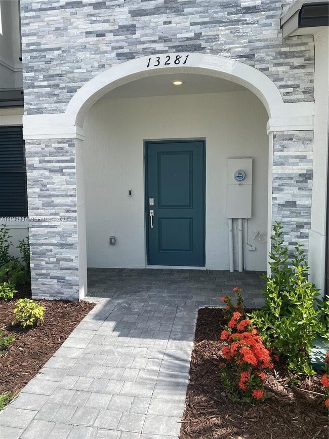 property at 13281 SW 285th St