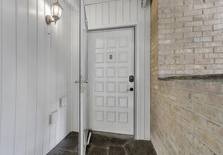 5260 Crossbow Cir in Cave Spring, VA - Building Photo - Building Photo