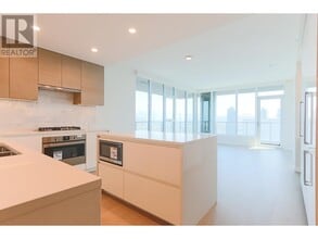 2108-2108 Gilmore Ave in Burnaby, BC - Building Photo - Building Photo