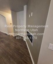 1081 W 275 N in Clearfield, UT - Building Photo - Building Photo