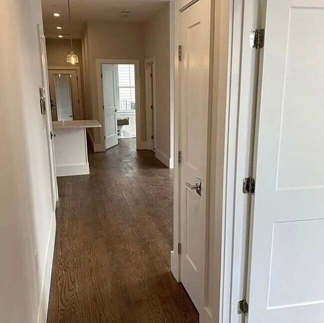 64 Gove St in Boston, MA - Building Photo - Building Photo