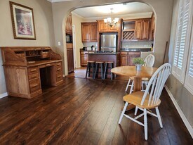 4515 Lincoln Ave in Groves, TX - Building Photo