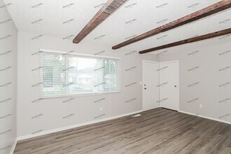 1977 Windmill Way in Cincinnati, OH - Building Photo - Building Photo