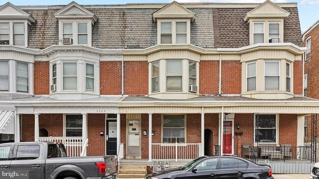 1121 W Poplar St, Unit 2