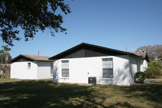 1504-1510 Suponic Ave in Sarasota, FL - Building Photo - Building Photo