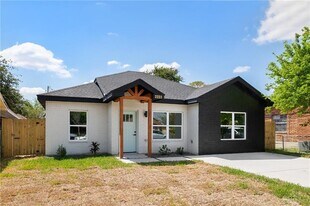 15 Chicago Ave in McAllen, TX - Building Photo