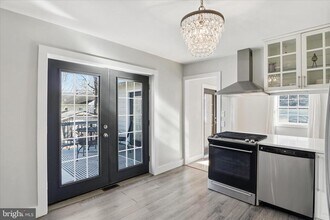 2107 Virginia Ave in McLean, VA - Building Photo - Building Photo