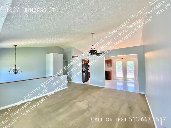 1827 Princess Ct in Hebron, KY - Building Photo - Building Photo