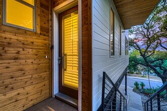 2612 Carnarvon Ln in Austin, TX - Building Photo - Building Photo