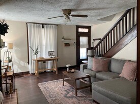 403 E Penn St, Unit Right in Butler, PA - Building Photo