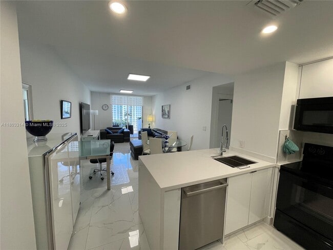 property at 185 SE 14th Terrace