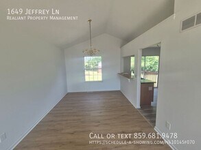 1649 Jeffrey Ln in Hebron, KY - Building Photo - Building Photo
